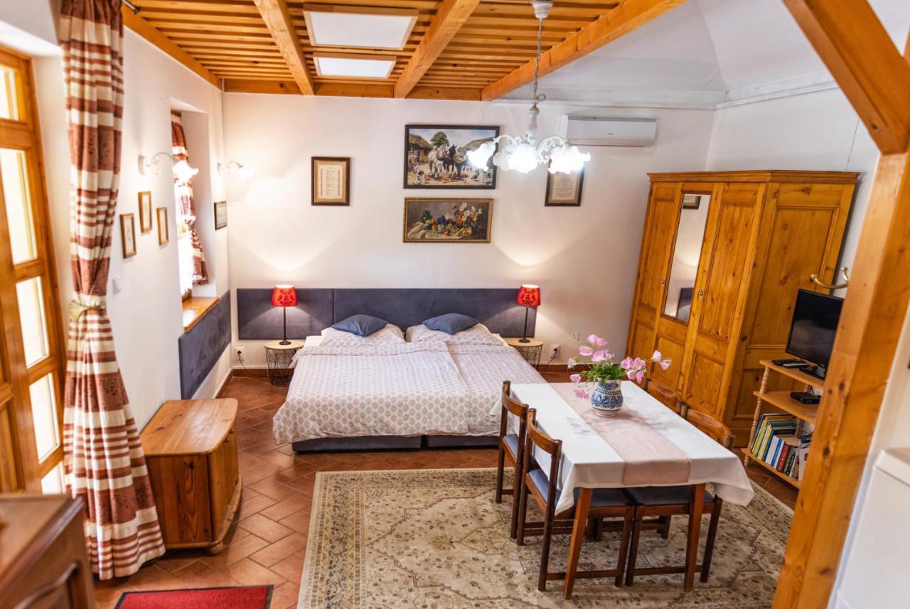 Angelika Vendeghaz Apartment Dinnyés Екстериор снимка