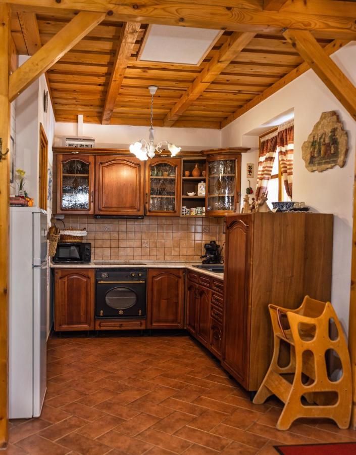 Angelika Vendeghaz Apartment Dinnyés Екстериор снимка